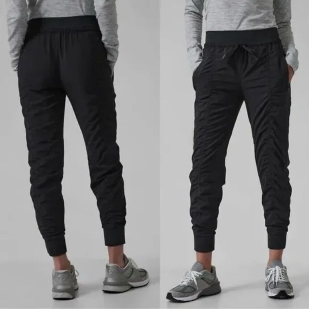 Athleta ATTITUDE LINED HIGH RISE JOGGER in black sz 2